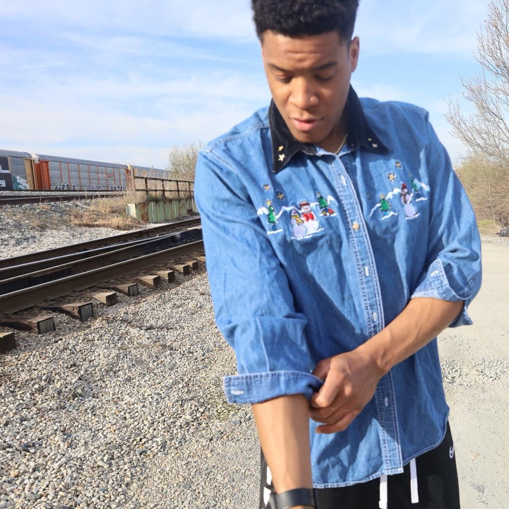 Basic Editions Blue Button Down Shirt Classic Sty… - image 4